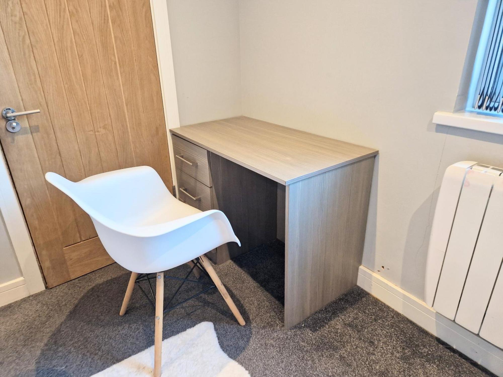 Central Reading Modern 3Br Flat - Walk To Station And High Street Esterno foto